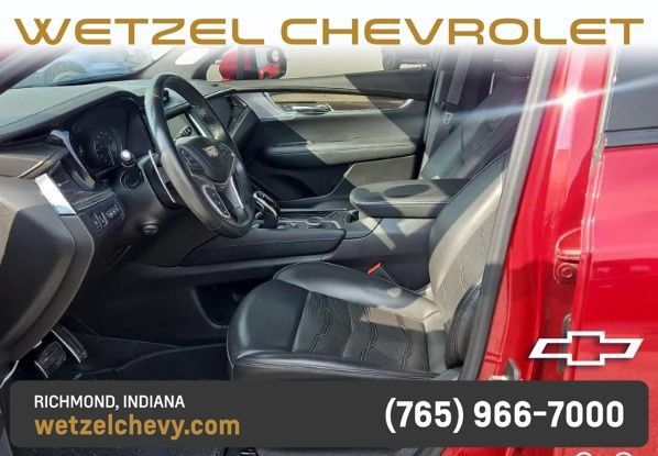 Used 2022 Cadillac XT5 Sportv w/ Platinum Package AWD/4WD image 4
