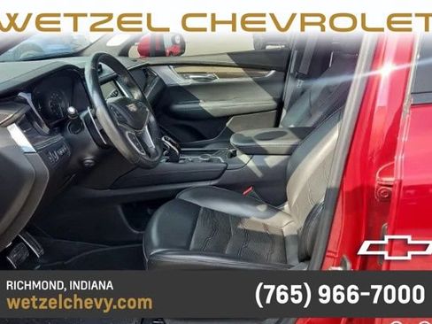 Used 2022 Cadillac XT5 Sportv w/ Platinum Package AWD/4WD image 4