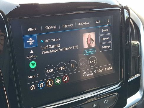 Used 2023 Chevrolet Traverse LT FWD image 17