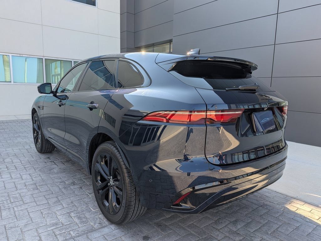 Certified 2026 Jaguar F-PACE R-Dynamic S AWD/4WD image 4