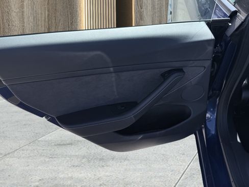 Used 2022 Tesla Model 3 Standard Range RWD image 22