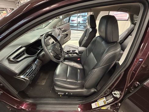 Used 2018 Toyota Avalon XLE image 51