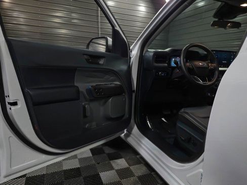 Used 2025 Ford Maverick Lobo image 34