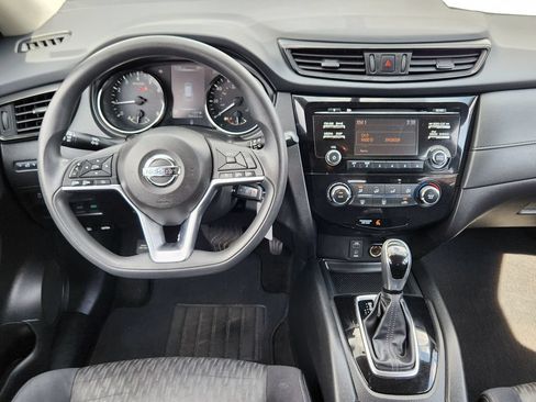 Used 2017 Nissan Rogue S AWD/4WD image 29