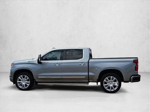 Certified 2025 Chevrolet Silverado 1500 High Country w/ High Country Premium Package AWD/4WD image 9