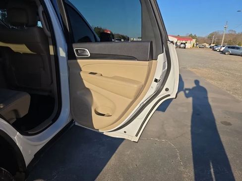 Used 2019 Jeep Grand Cherokee Limited w/ Luxury Group II image 48