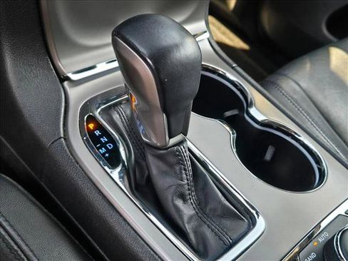 Used 2021 Jeep Grand Cherokee Limited image 19