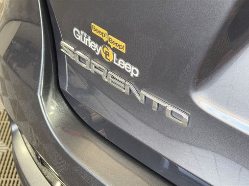 Used 2020 Kia Sorento EX AWD/4WD image 17