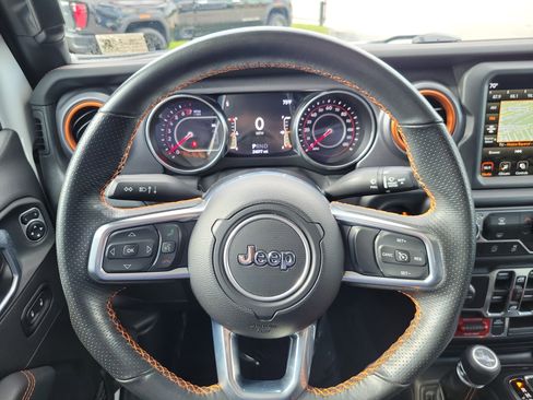 Used 2022 Jeep Gladiator Mojave w/ LED Lighting Group AWD/4WD image 17