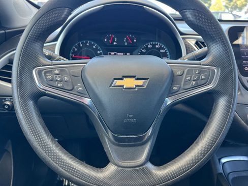 Used 2023 Chevrolet Malibu LT FWD image 23