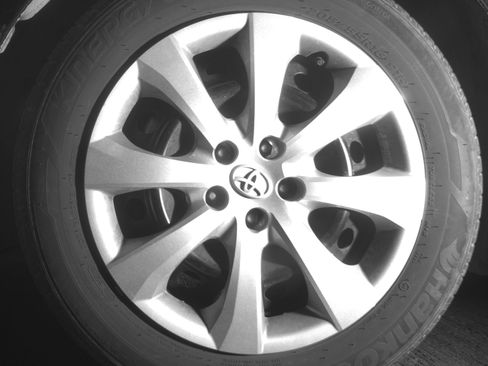 Used 2025 Toyota Corolla LE FWD image 12