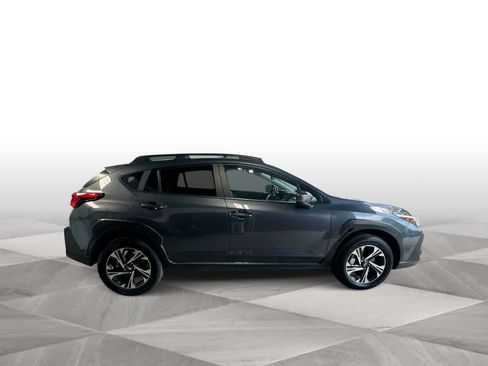 Used 2025 Subaru Crosstrek 2.5i Premium AWD/4WD image 9