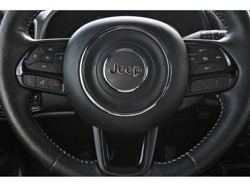 Used 2021 Jeep Renegade Latitude w/ Sun & Sound Group image 17