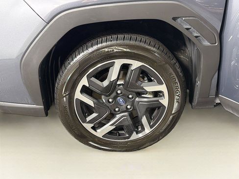 Used 2025 Subaru Forester Limited AWD/4WD image 34