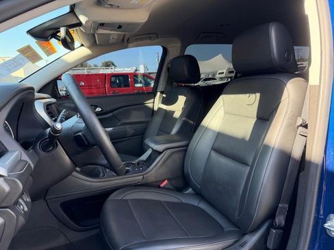 Used 2023 GMC Acadia SLT w/ Elevation Edition FWD image 19