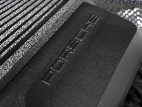 Used 2025 Porsche Macan image 27