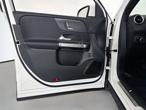 New 2026 Mercedes-Benz GLB 250 image 20