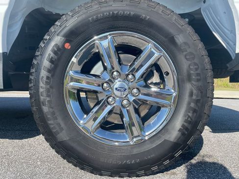Used 2025 Ford F150 XLT w/ Equipment Group 301A Standard AWD/4WD image 9