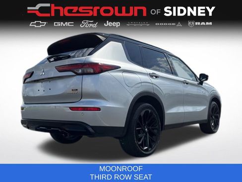 Used 2025 Mitsubishi Outlander 4WD Plug-In Hybrid image 13