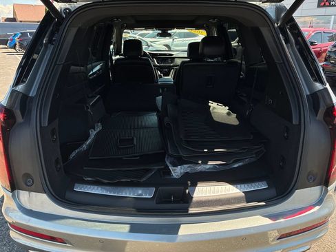 Used 2024 Cadillac XT6 Luxury w/ LPO, Floor Liner Package AWD/4WD image 19