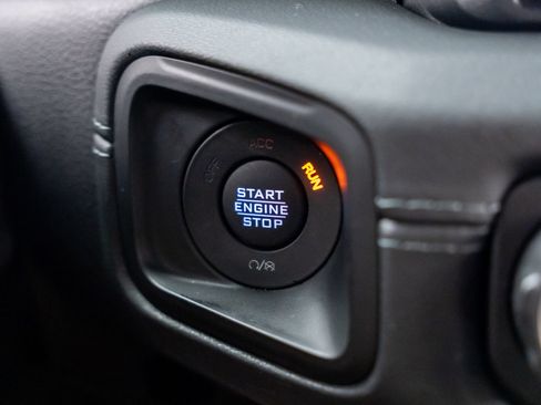 Used 2024 Jeep Wrangler Unlimited Sahara w/ Technology Group AWD/4WD image 23