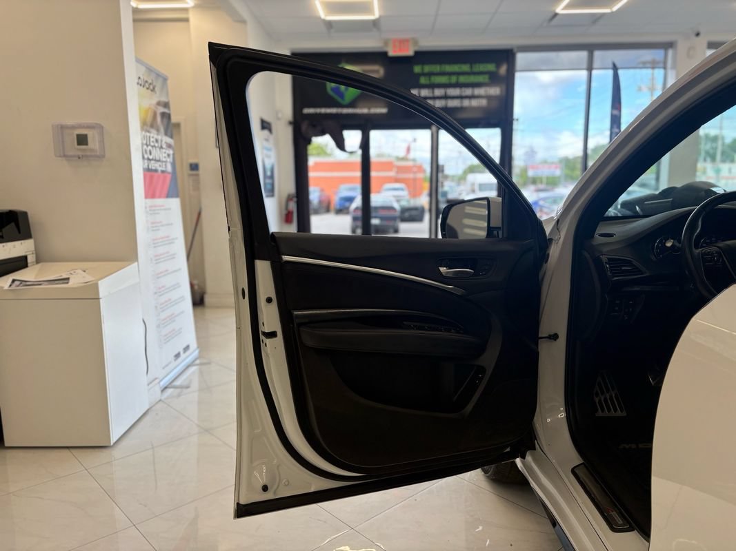 Used 2020 Acura MDX w/ Technology Package AWD/4WD image 37