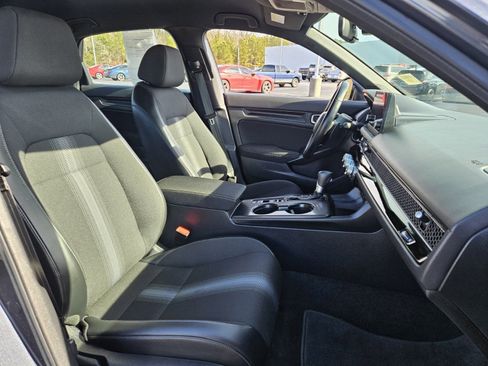 Used 2025 Honda Civic Sport image 19