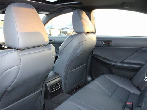 Certified 2025 Lexus IS 350 F Sport image 9