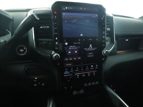 Used 2025 RAM 2500 Laramie image 20