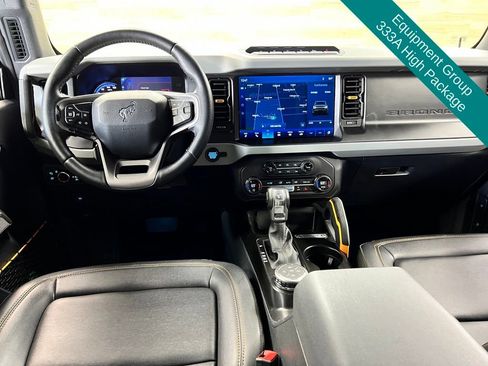 Used 2023 Ford Bronco Badlands AWD/4WD image 2