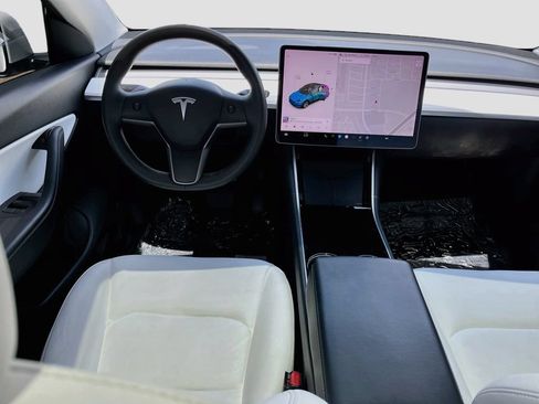 Used 2020 Tesla Model Y Long Range AWD/4WD image 23