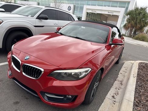Used 2017 BMW 230i Convertible image 3