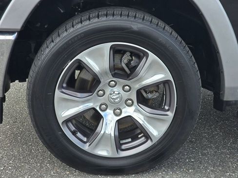 Used 2019 RAM 1500 Laramie image 22