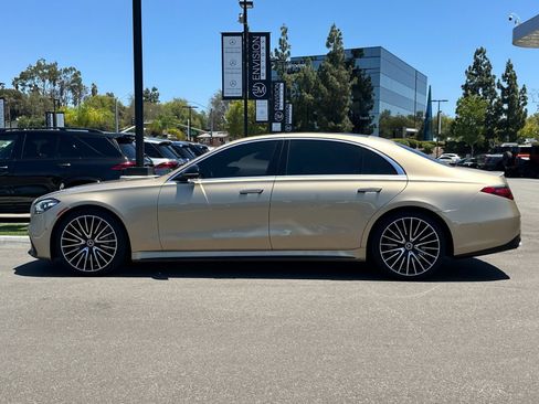 Used 2022 Mercedes-Benz S 500 4MATIC image 7