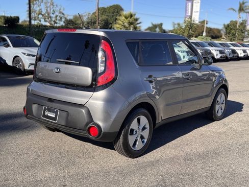 Used 2016 Kia Soul image 12