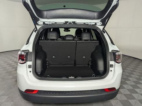 New 2026 Jeep Compass Latitude image 21
