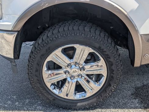 Used 2018 Ford F150 King Ranch w/ Equipment Group 601A Luxury AWD/4WD image 19