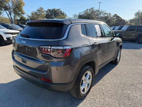 Used 2023 Jeep Compass Sport image 6