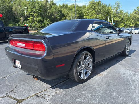 Used 2012 Dodge Challenger R/T RWD image 6