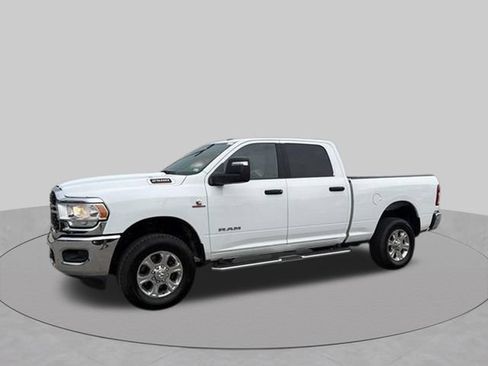 Used 2024 RAM 2500 Big Horn AWD/4WD image 17