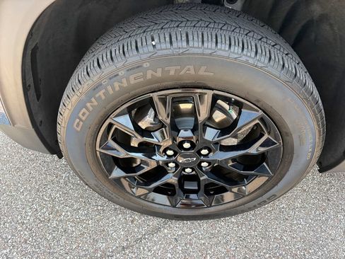 Used 2024 Chevrolet Traverse LS w/ Midnight/Sport Edition FWD image 24
