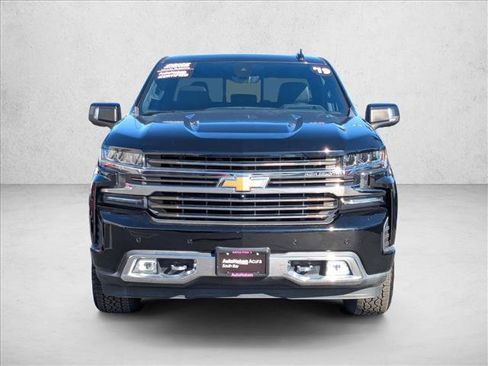 Used 2019 Chevrolet Silverado 1500 High Country image 2