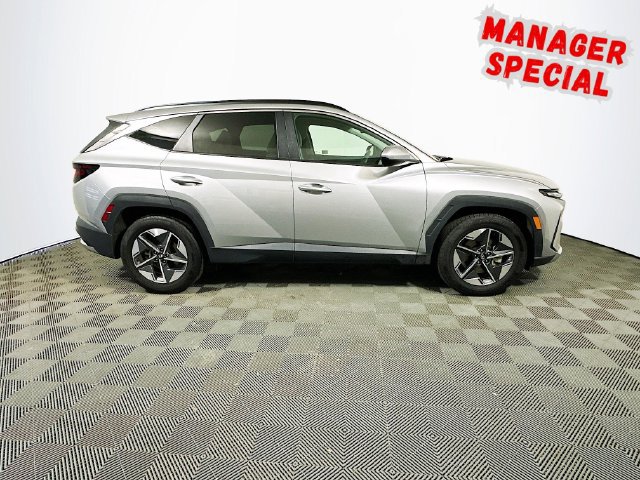 Used 2025 Hyundai Tucson SEL FWD image 9