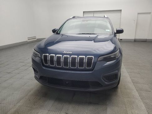 Used 2021 Jeep Cherokee Latitude FWD image 15
