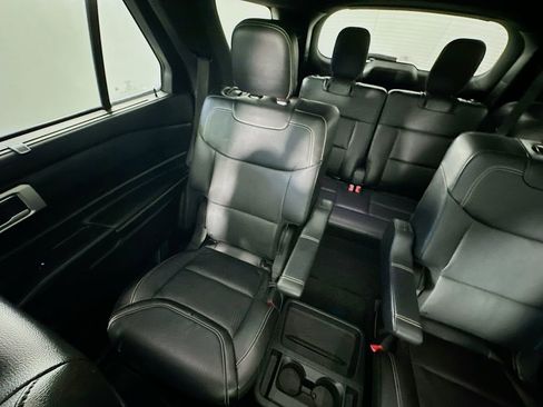 Used 2020 Ford Explorer ST AWD/4WD image 12