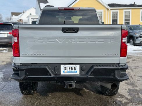 Used 2025 Chevrolet Silverado 2500 Custom w/ Custom Value Package image 12