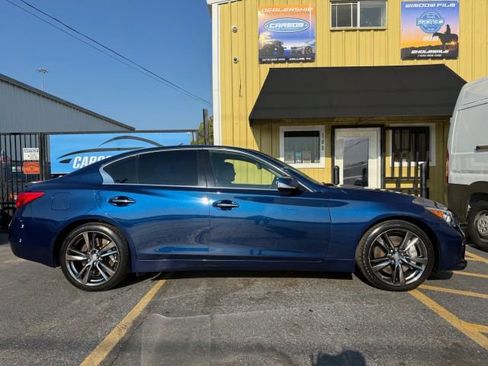 Used 2017 INFINITI Q50 Sport image 4