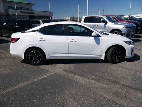 Used 2024 Nissan Sentra SV FWD image 18