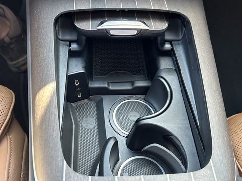 New 2026 Mercedes-Benz E 450 4MATIC Sedan image 32