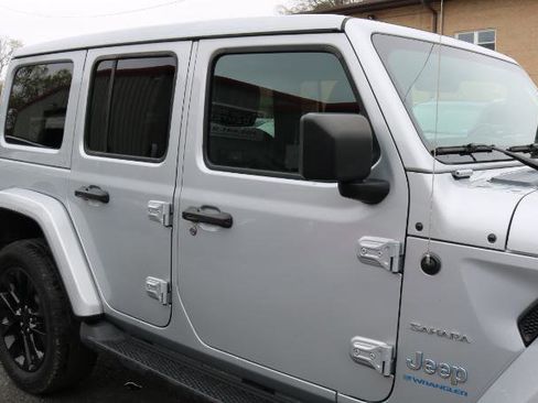 Used 2023 Jeep Wrangler Sahara w/ Cold Weather Group image 8